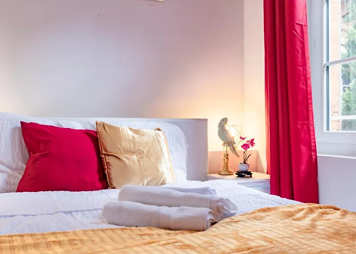 公寓 2-bedrooms,18th Century Historic In Center, 6 People