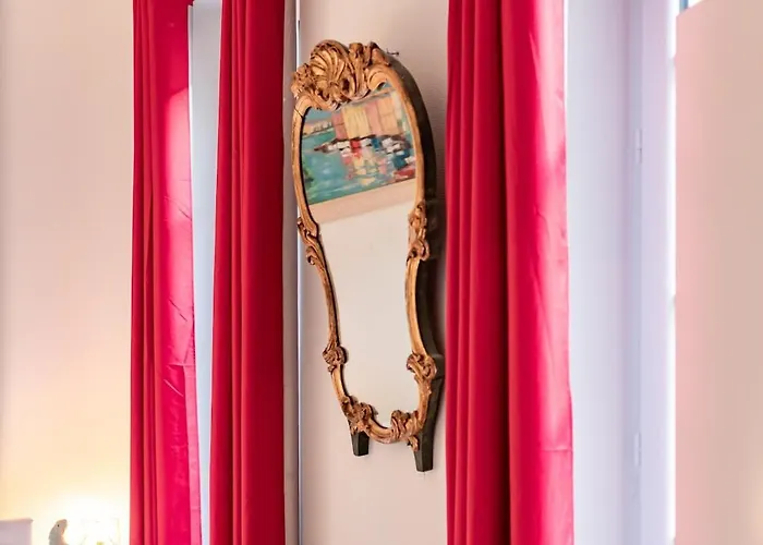 公寓 2-bedrooms,18th Century Historic In Center, 6 People *