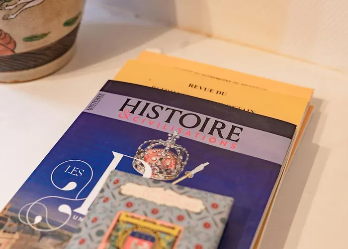 Διαμέρισμα 2-bedrooms,18th Century Historic In Center, 6 People